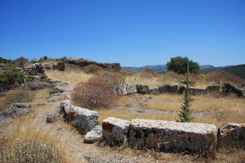 Kreta-2009-7537-Polirinia-historiske-ruiner-af-fort.JPG