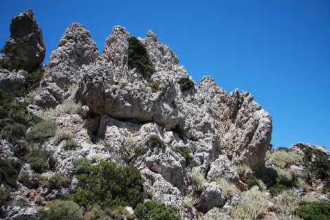 Kreta-2009-8006-flere-flotte-klippeformationer.JPG