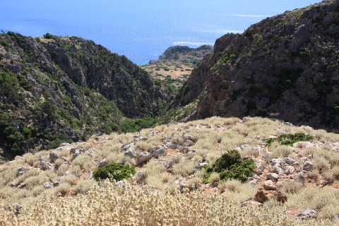 Kreta-2009-8052-kapellet-Agios-Pavlos-kan-skimtes-nedenfor.JPG
